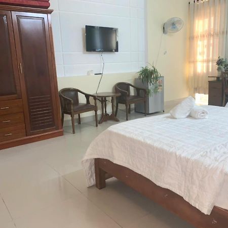 Pink Host Hotel Vung Tau Esterno foto