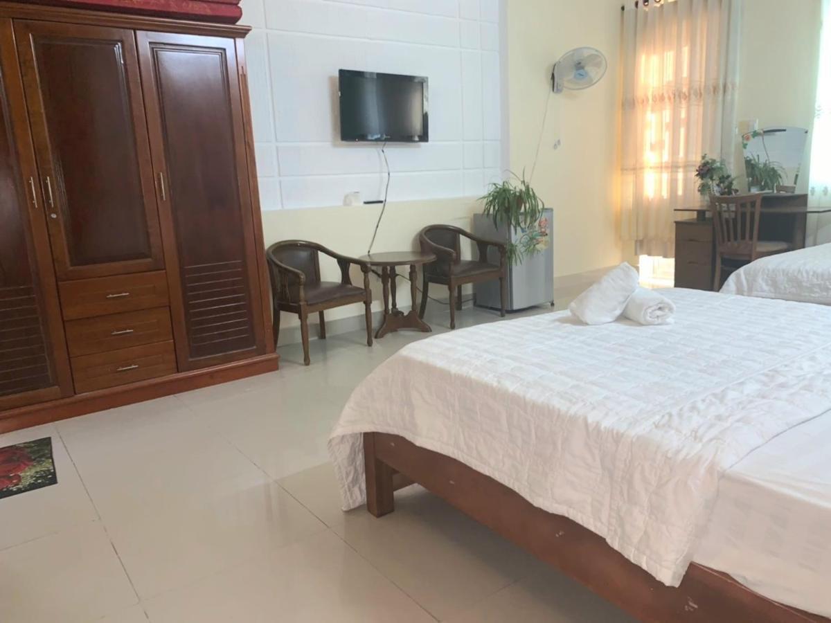 Pink Host Hotel Vung Tau Esterno foto