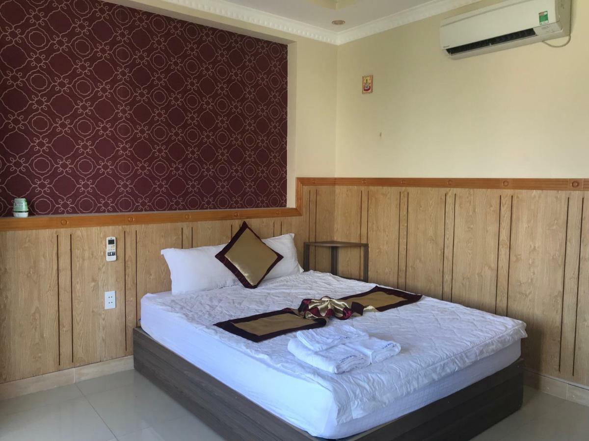 Pink Host Hotel Vung Tau Esterno foto